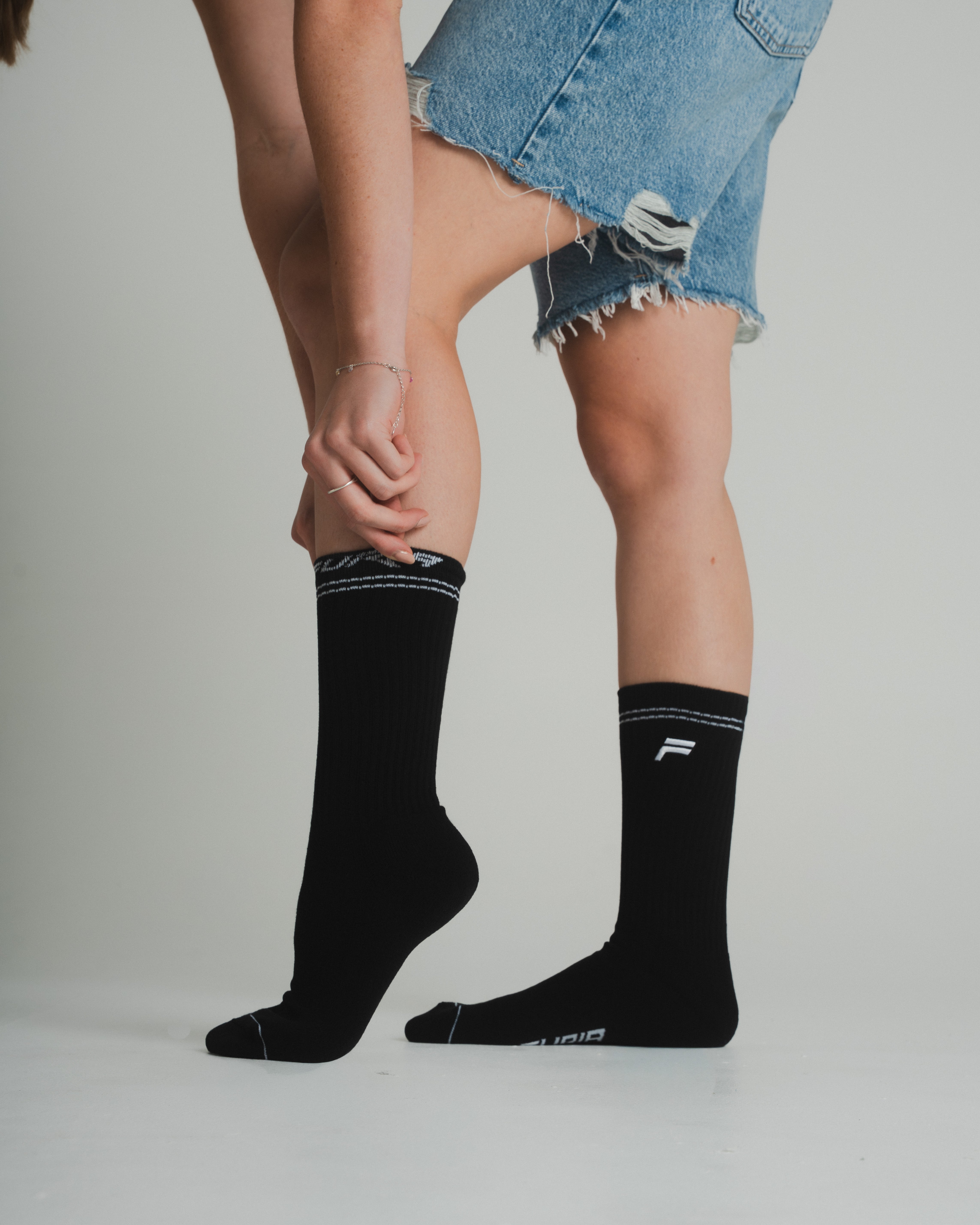 FURIAGEAR BASIC LONG BLACK SOCKS